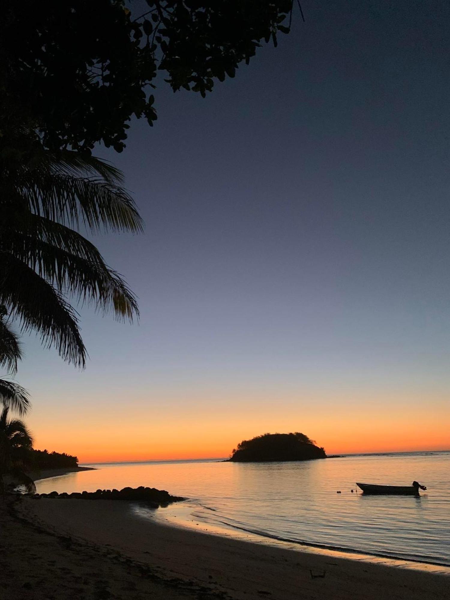 Mai Sunset Island Resort Ngunu Ngoại thất bức ảnh